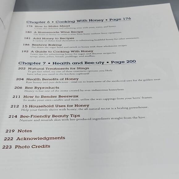 Raise Backyard Bees The Definitive Guide from Hive to Spoon Mother Earth News PB - Picture 8 of 12